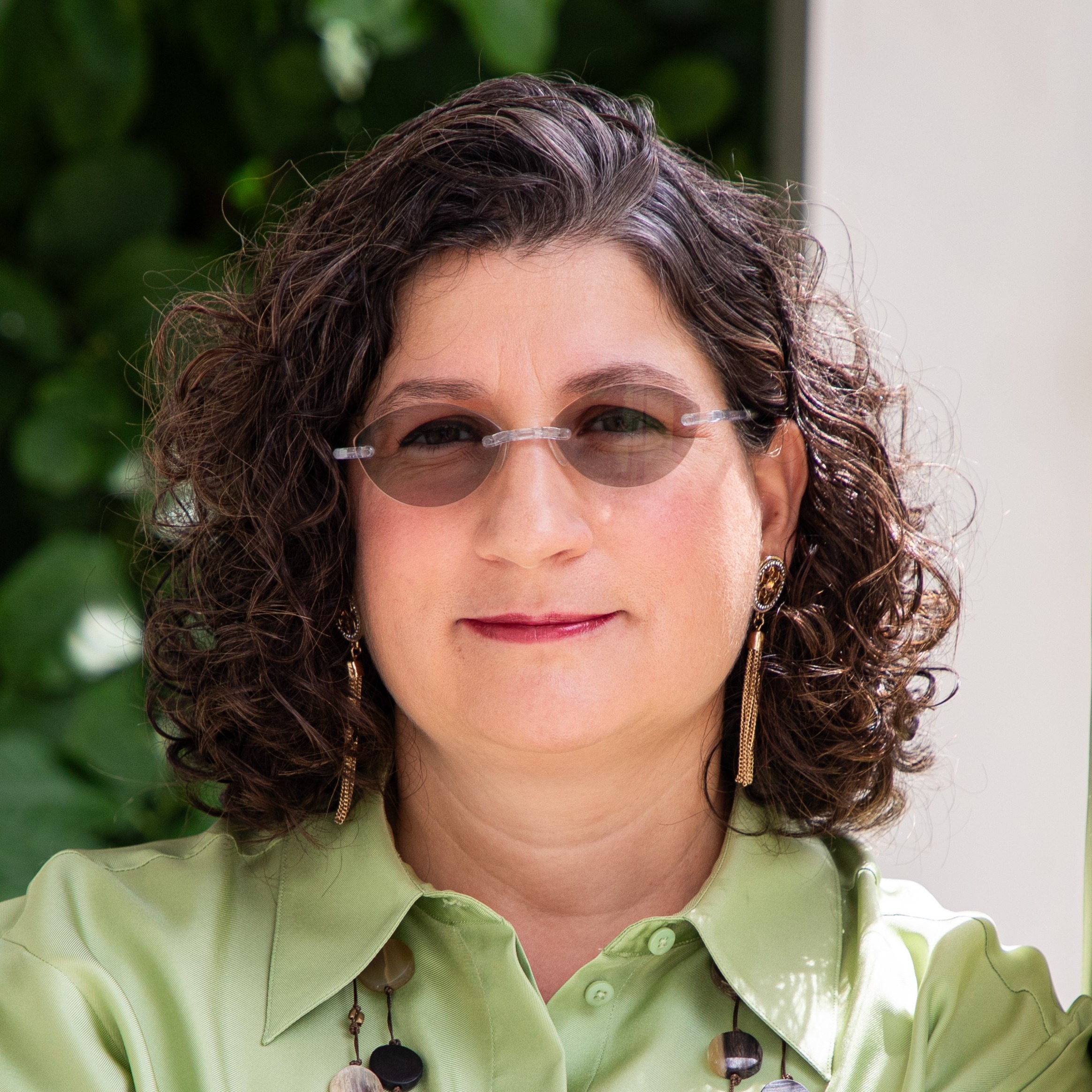 Headshot of Maddie Lazar