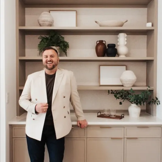 Zach Sutton, Agent in  - Compass