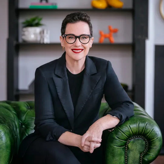 Renee Peres, Agent in  - Compass