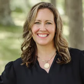 Kristen Dorr, Agent in  - Compass