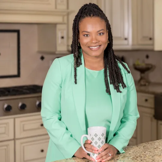 Shantel Wright, Agent in  - Compass