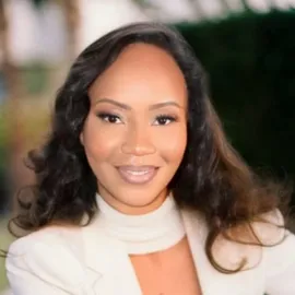 LeiYana Stevenson, Agent in  - Compass
