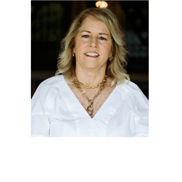 Headshot of Lisa English