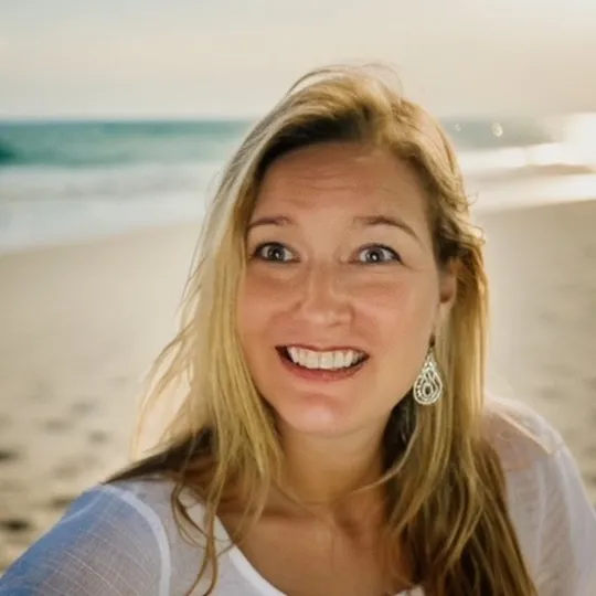 Kristina Harvey, Agent in  - Compass