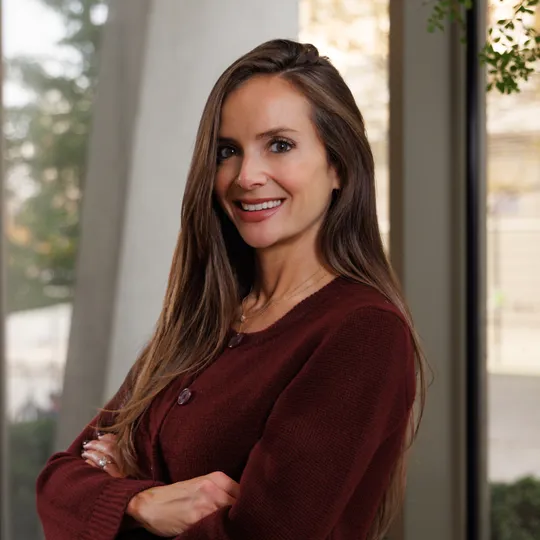 Clea Kornel, Agent in  - Compass