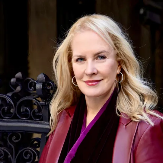 Wendy Gordon, Agent in  - Compass