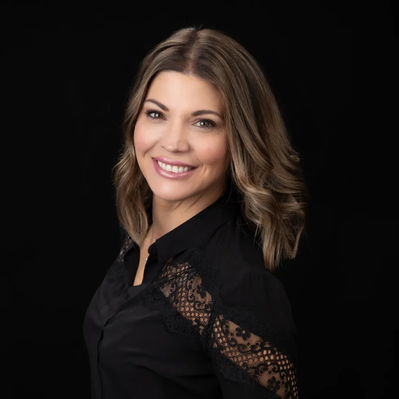 Headshot of Jade Izzett