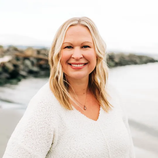 Emily Bishop, Agent in  - Compass