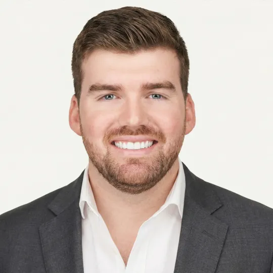 Darren Koenenn, Agent in  - Compass