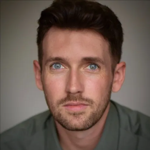 Greg Sharpe, Agent in  - Compass