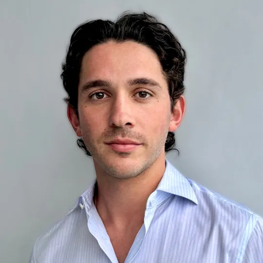 Andrew Kardonski, Agent in  - Compass