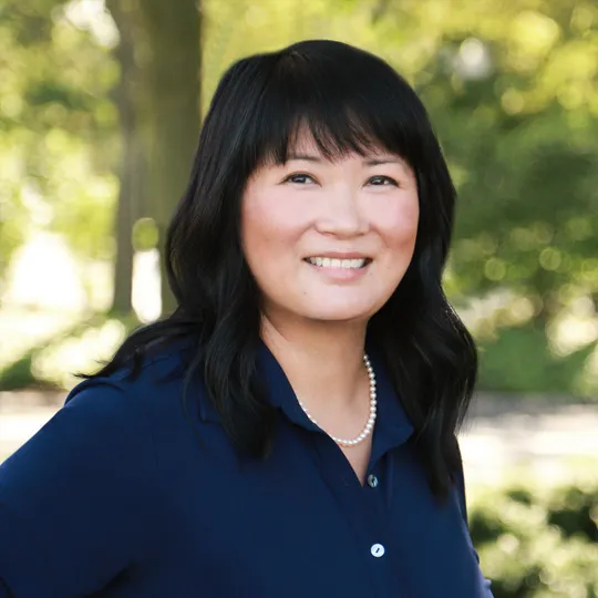 Mia Song, Agent in  - Compass