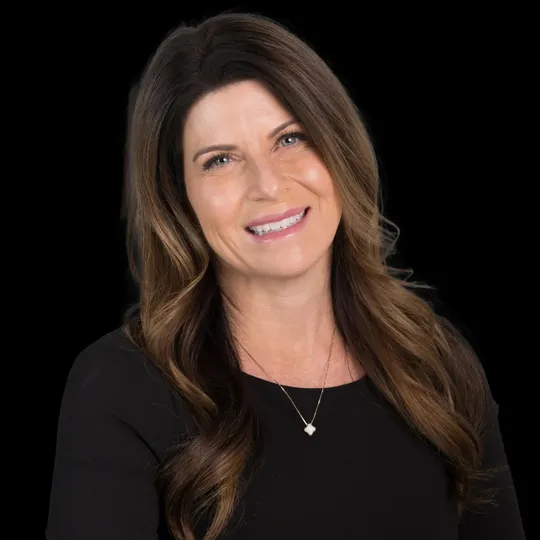 Aimee Groeschner, Agent in  - Compass