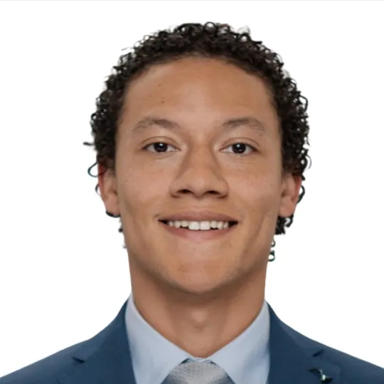 Luke Gerzon, Agent in  - Compass