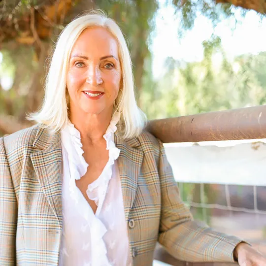 Hertha Wolff-Arend, Agent in  - Compass