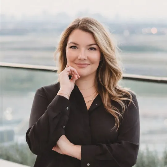 Lauren Garner, Agent in  - Compass