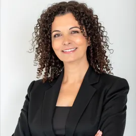 Susan Reinhart, Agent in  - Compass