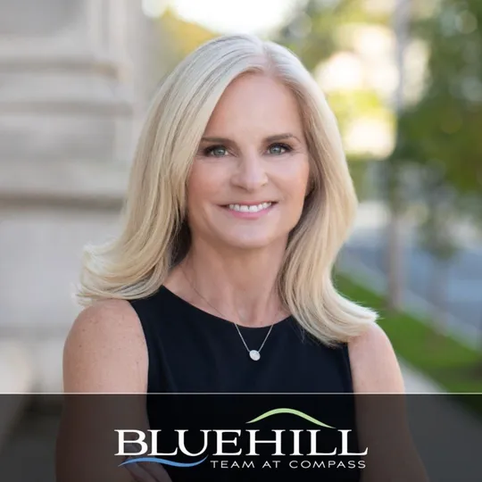 Amy Desel, Agent in  - Compass