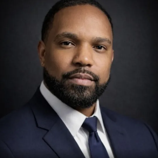 Jonah Redus, Agent in  - Compass