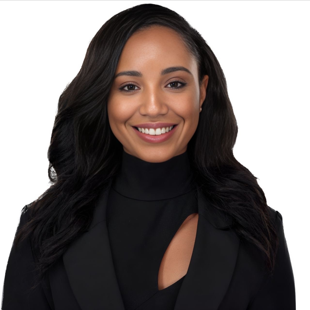 Headshot of Siana Summey