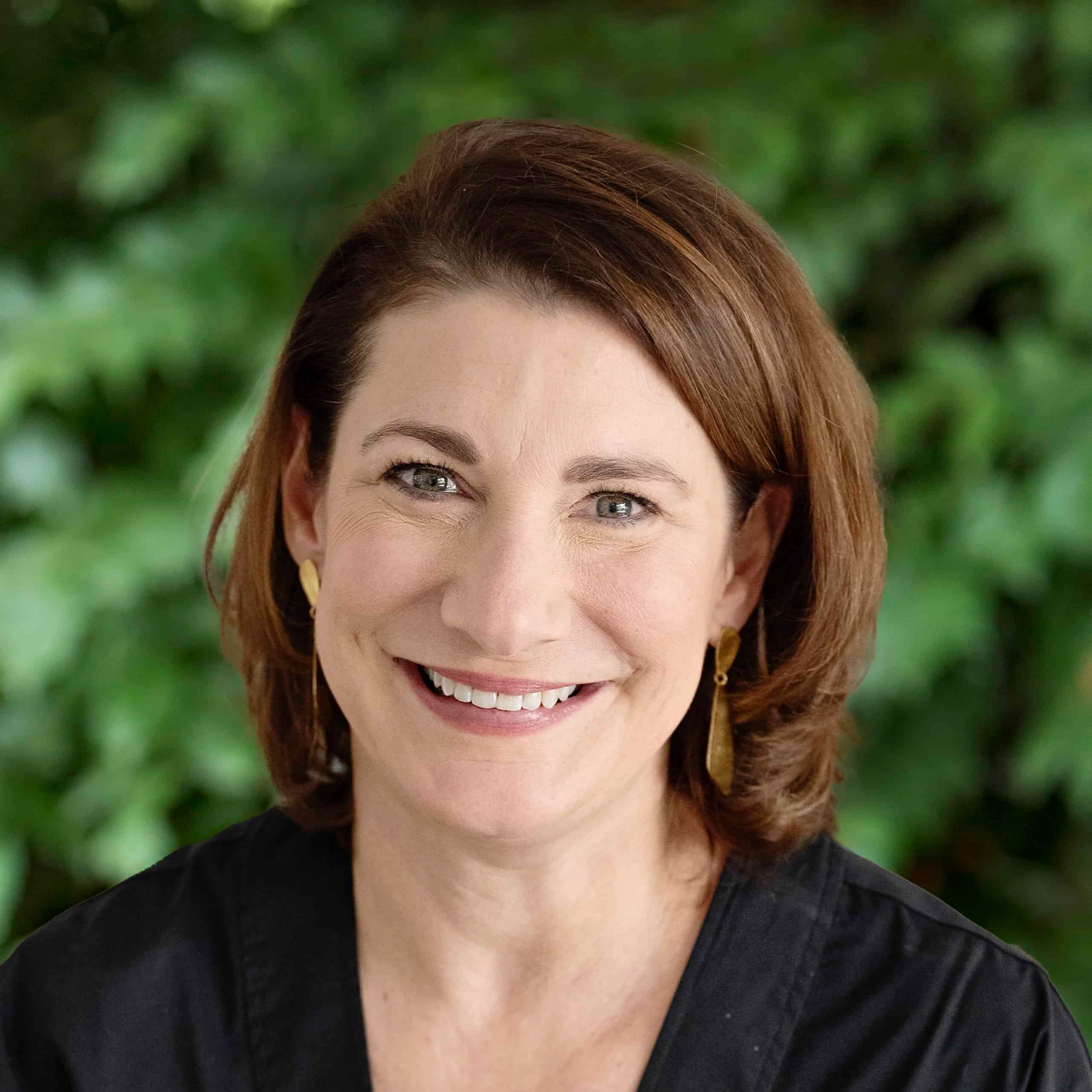 Headshot of Jennifer Johnson