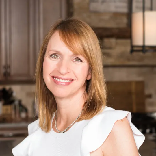 Ilana Tanowitz, Agent in  - Compass