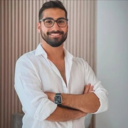 Jonathan David, Agent in  - Compass