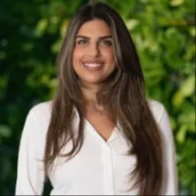 Yael Lubetkin, Agent in  - Compass