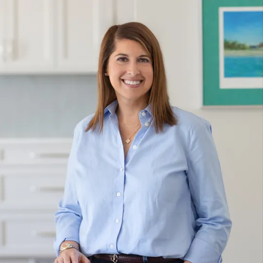 Amy Lessing, Agent in  - Compass