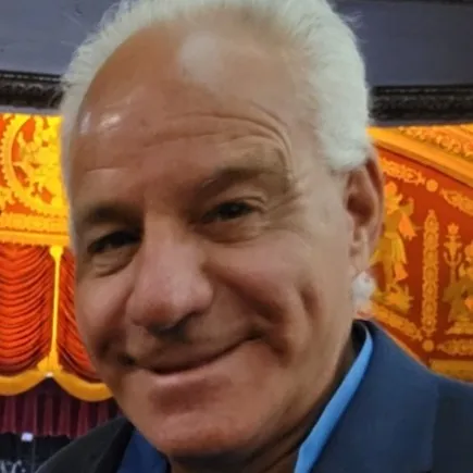 Leonard Bayer, Agent in  - Compass