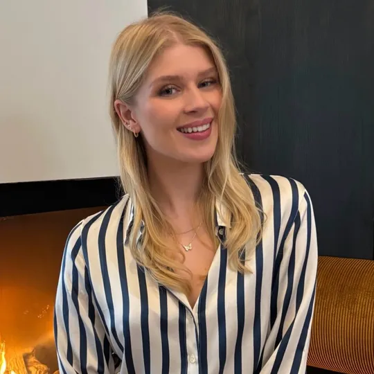 Taylor Lionett, Agent in  - Compass