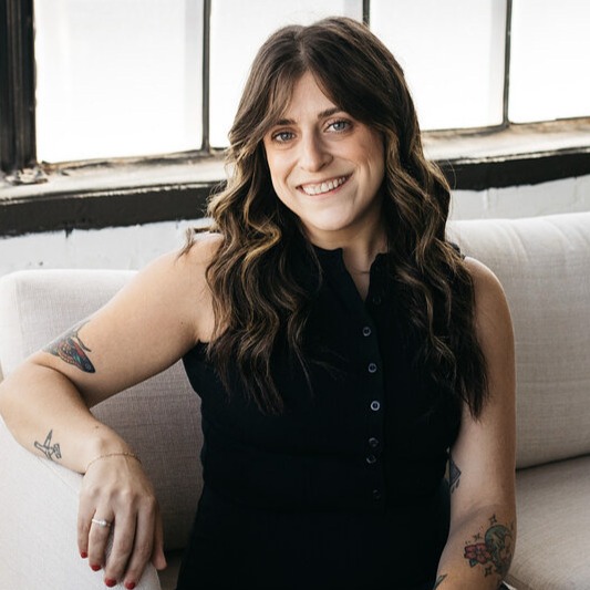 Headshot of Lauren Griffith