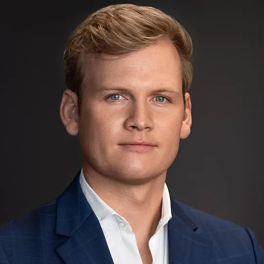 Michael Sweat, Agent in  - Compass