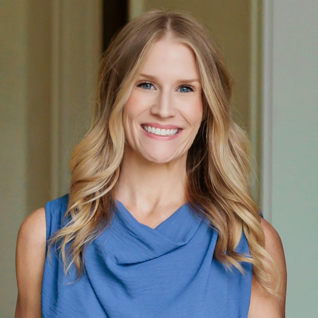 Headshot of Kylie Lynch