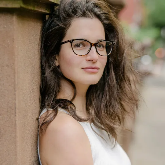 Taylor Levy, Agent in  - Compass