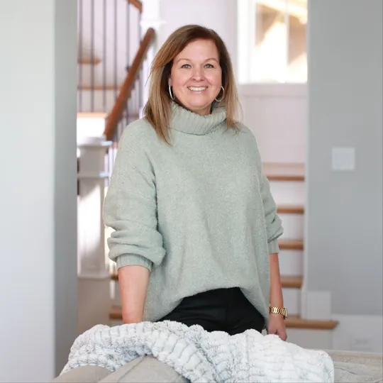 Lori Witham, Agent in  - Compass