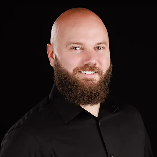 Chaz Fertal, Agent in  - Compass