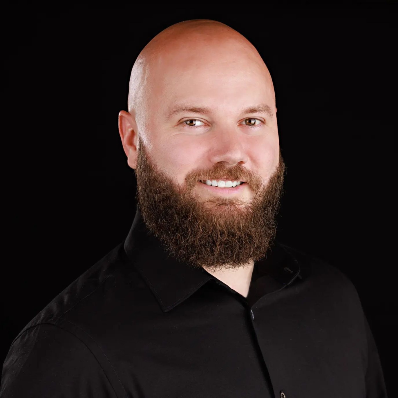 Headshot of Chaz Fertal