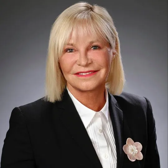 Kathleen Hamburger, Agent in  - Compass