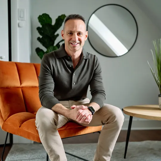 Eric Fox, Agent in  - Compass