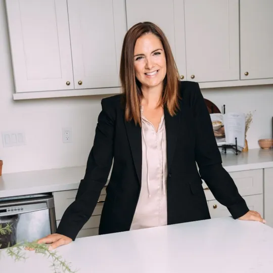 Jennifer Nelson, Agent in  - Compass