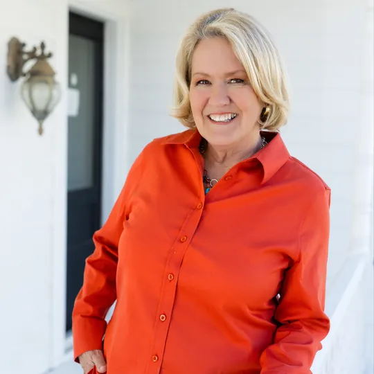 Debra Pettit, Agent in  - Compass