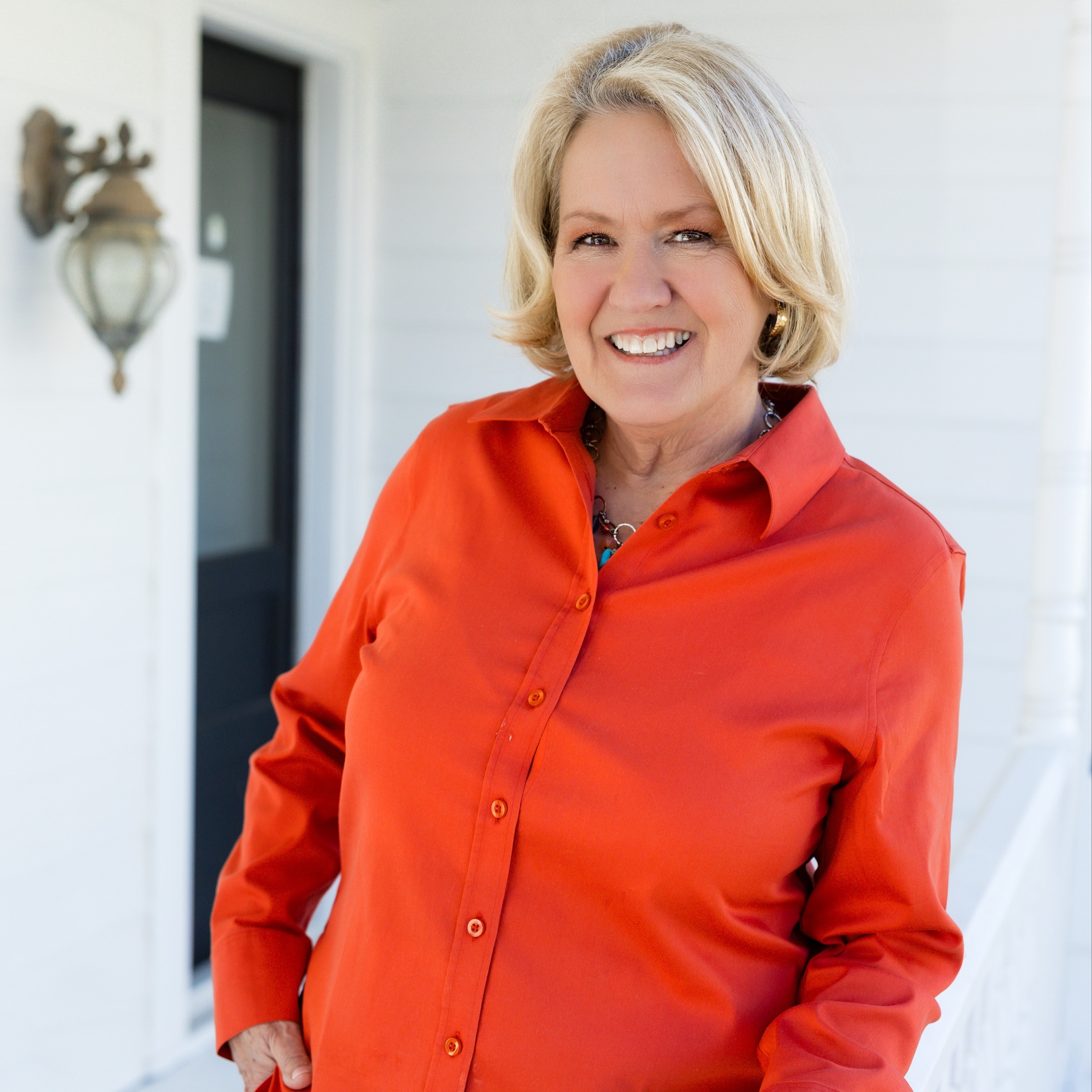 Headshot of Debra Pettit