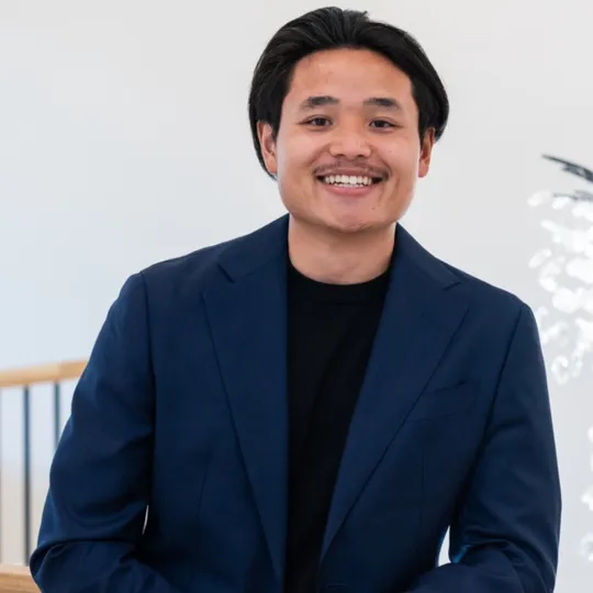 Kenneth Nguyen, Agent in  - Compass