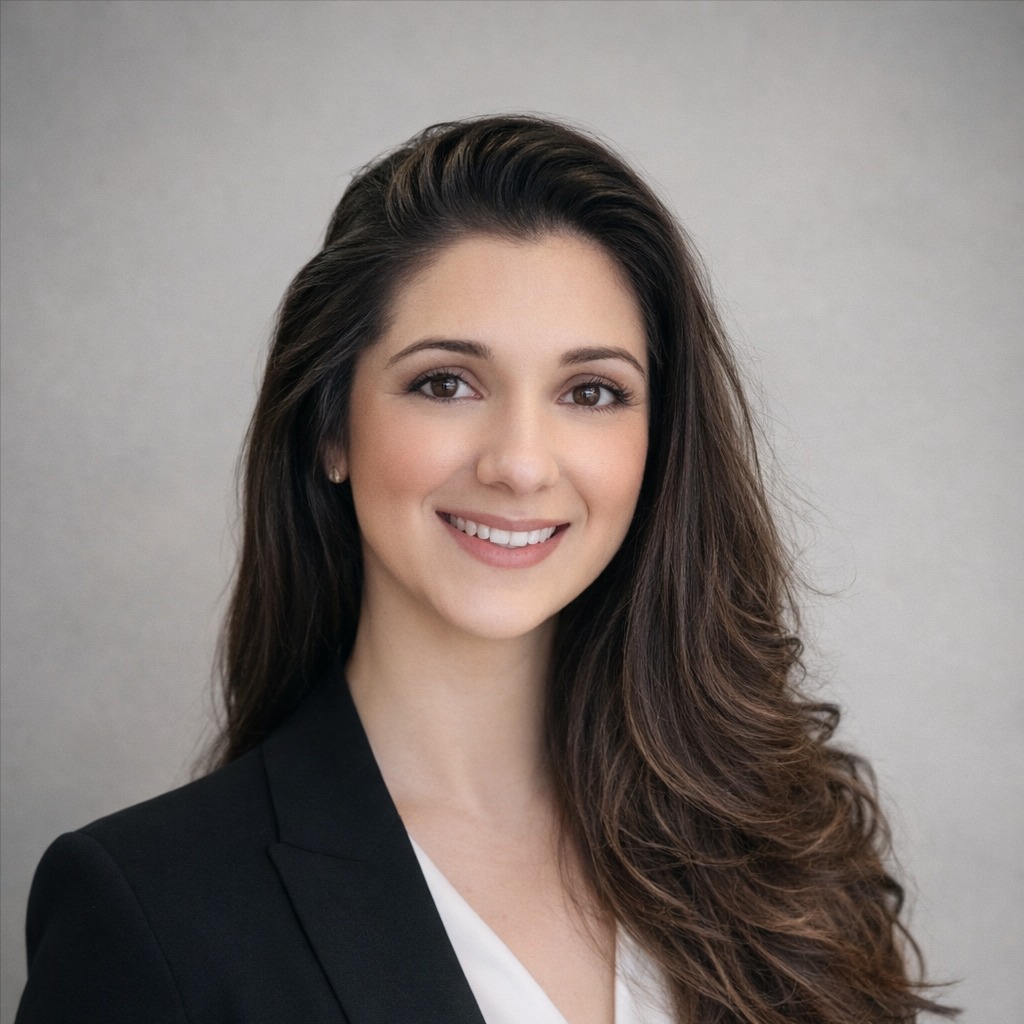 Headshot of Amanda Rogel