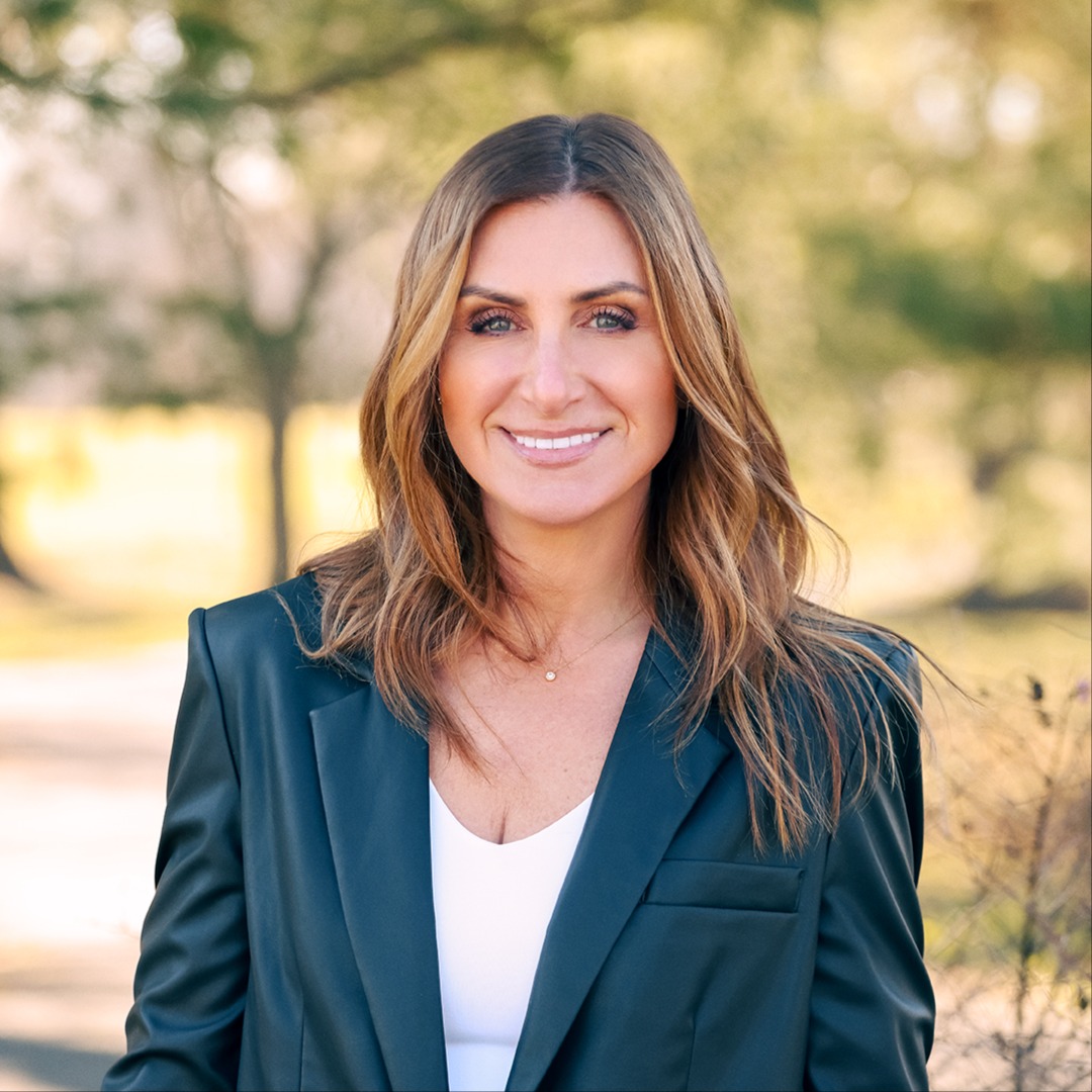 Headshot of Jennifer Breslin