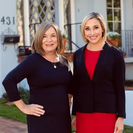 Chris & Kelly, Agent in  - Compass
