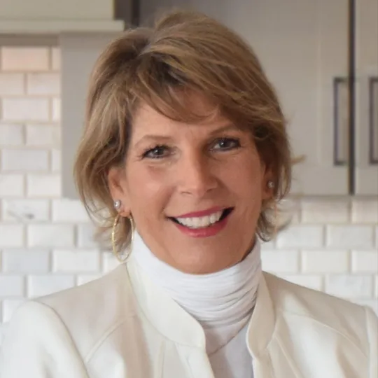 Litsa Lekatsos, Agent in  - Compass