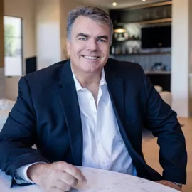 Doug Buenz, Agent in  - Compass