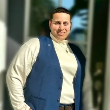 Nadia Esnault, Agent in  - Compass